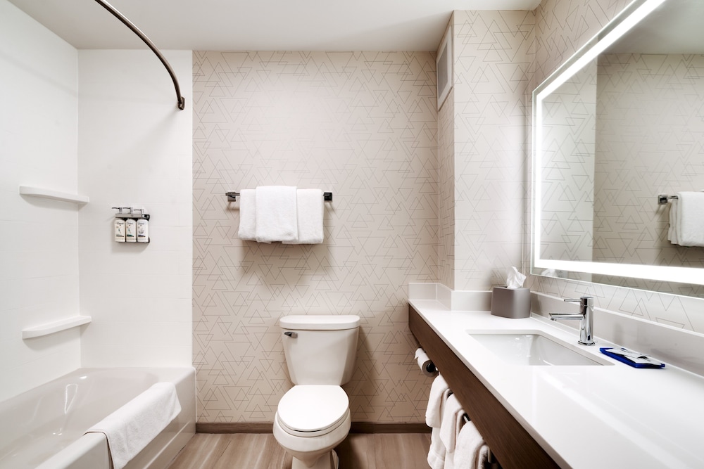 holiday inn express hotel and suites cheyenne by ihg