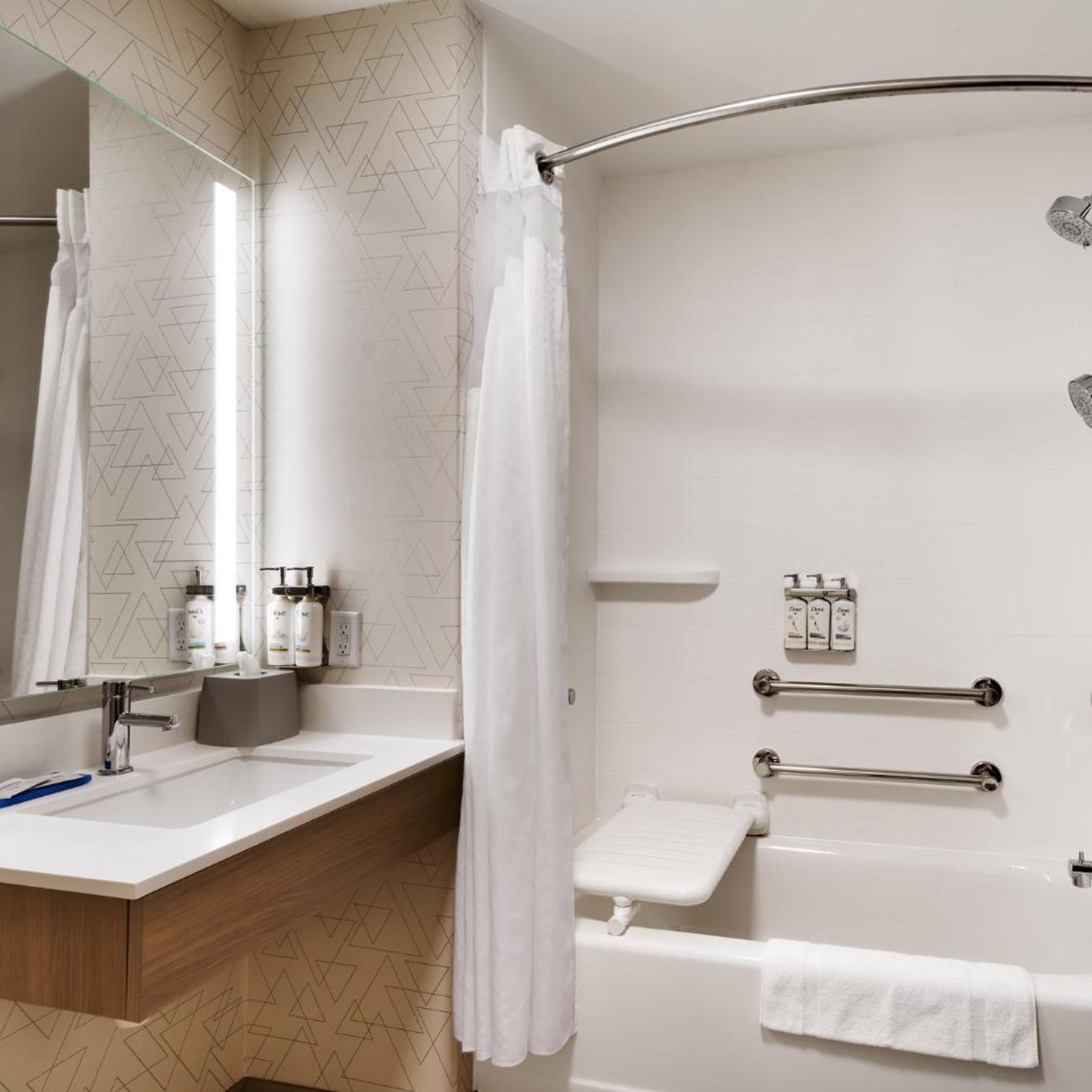 holiday inn express hotel and suites cheyenne by ihg