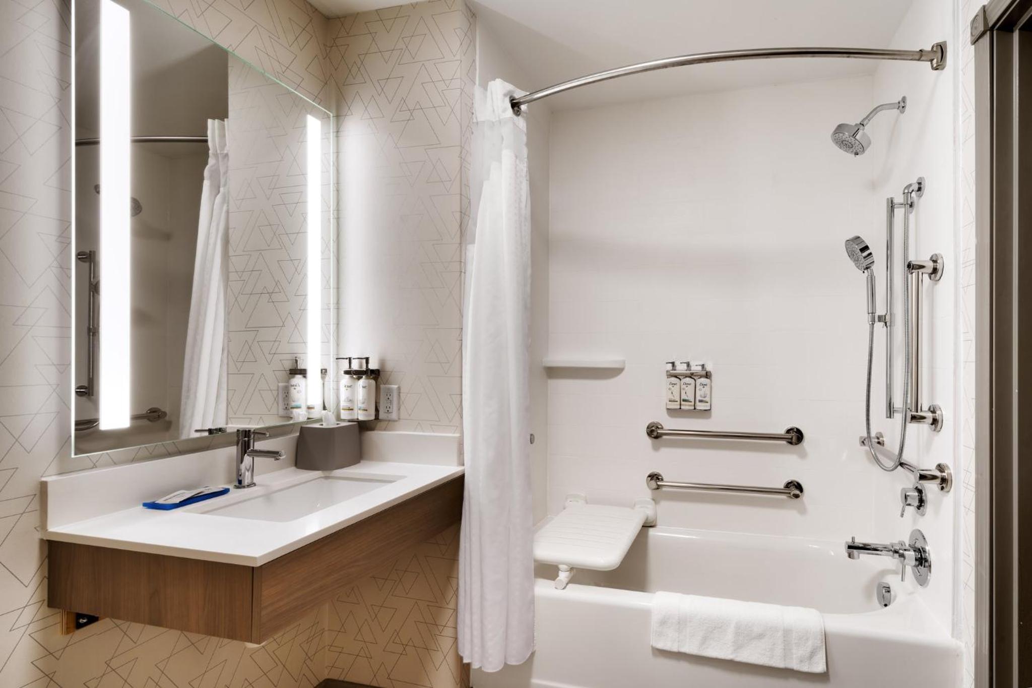 holiday inn express hotel and suites cheyenne by ihg