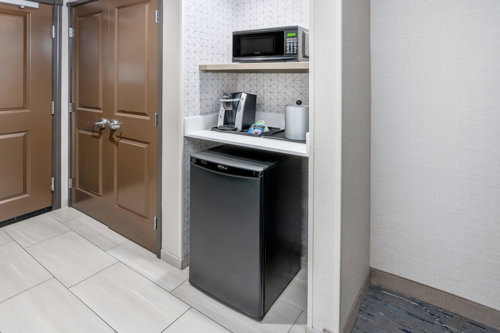 holiday inn express hotel and suites cheyenne by ihg