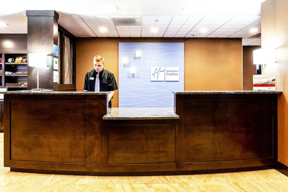 holiday inn express hotel and suites cheyenne by ihg