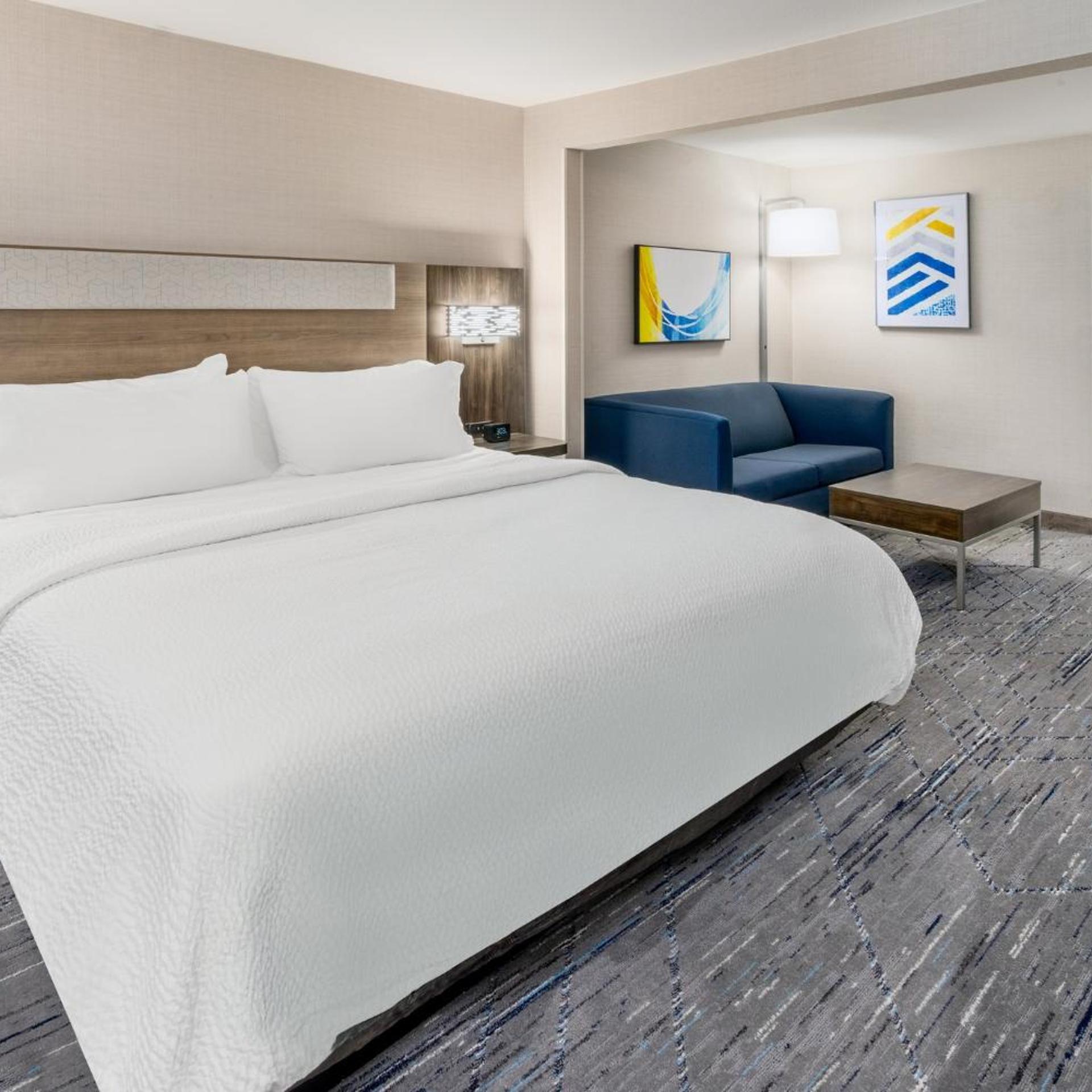 holiday inn express hotel and suites cheyenne by ihg