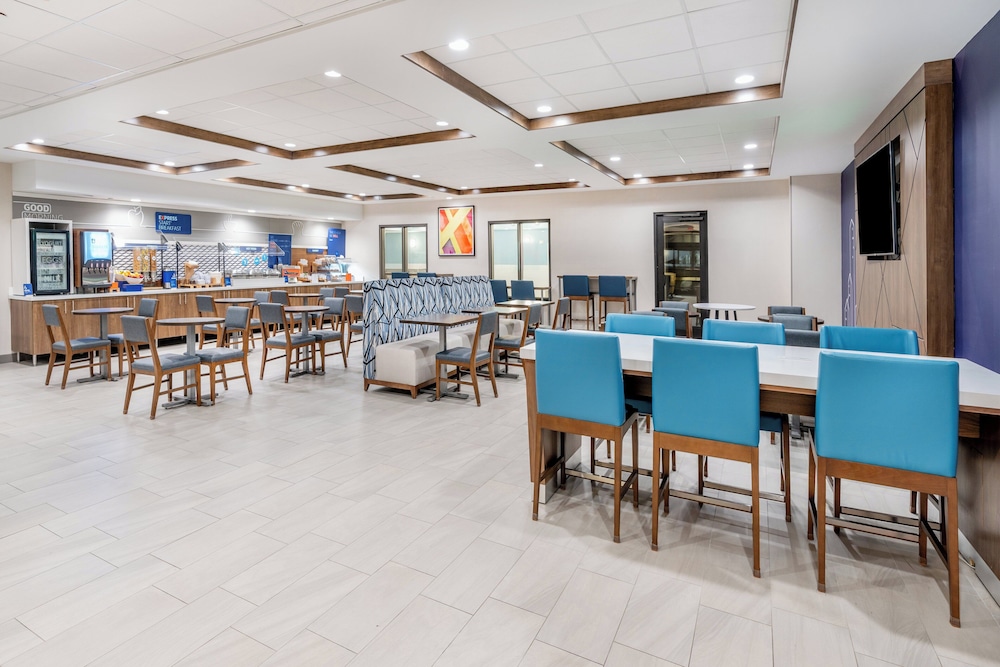 holiday inn express hotel and suites cheyenne by ihg