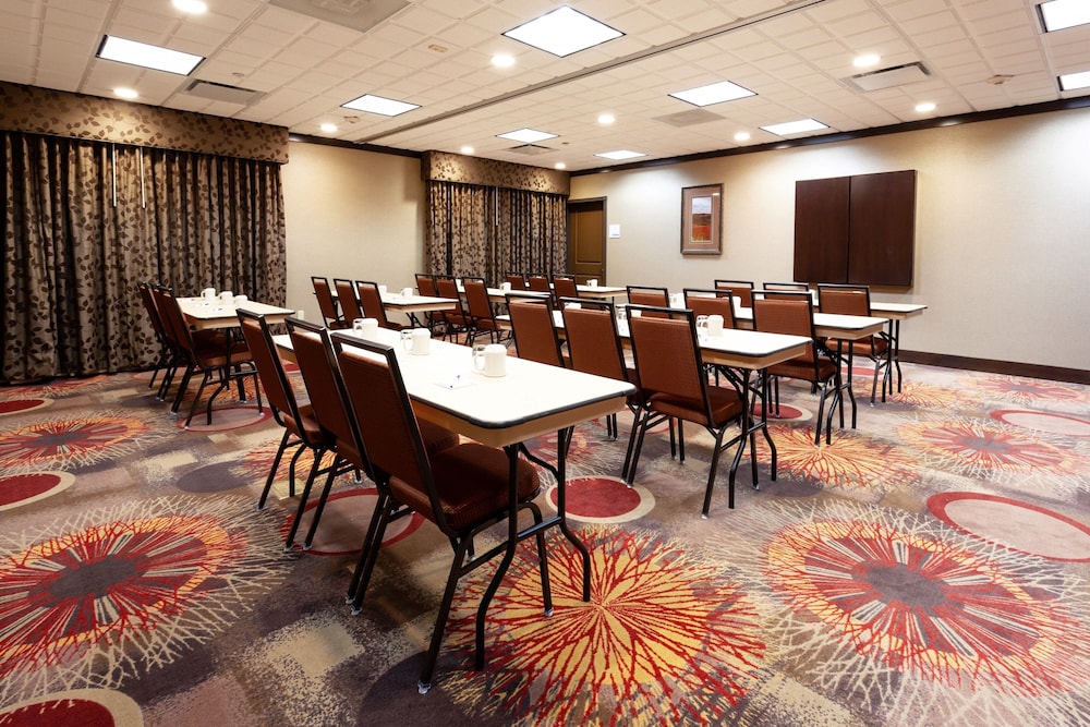holiday inn express hotel and suites cheyenne by ihg