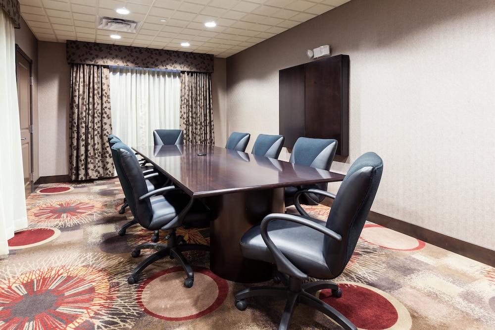 holiday inn express hotel and suites cheyenne by ihg