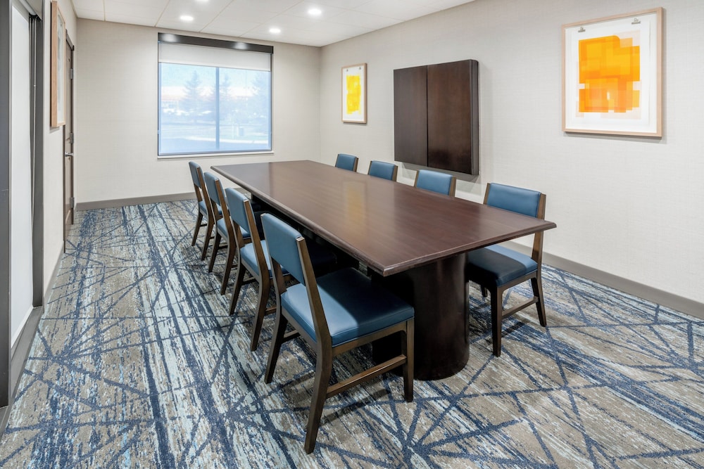 holiday inn express hotel and suites cheyenne by ihg