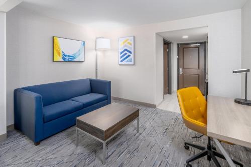 holiday inn express hotel and suites cheyenne by ihg