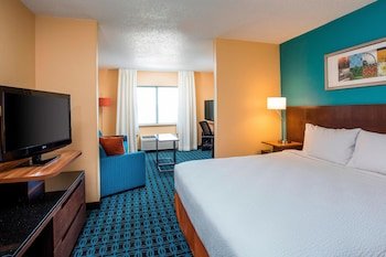 fairfield inn and suites cheyenne