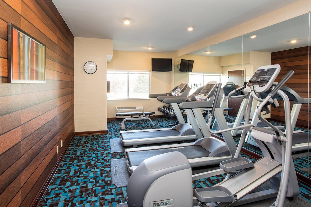 fairfield inn and suites cheyenne