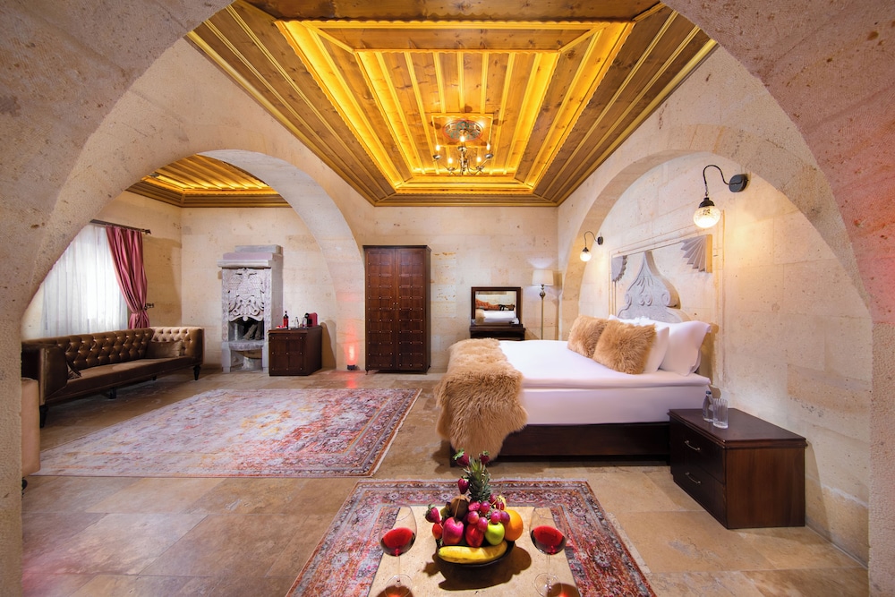 pegasos cave suite