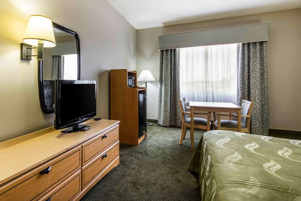 quality inn and suites pearl jackson