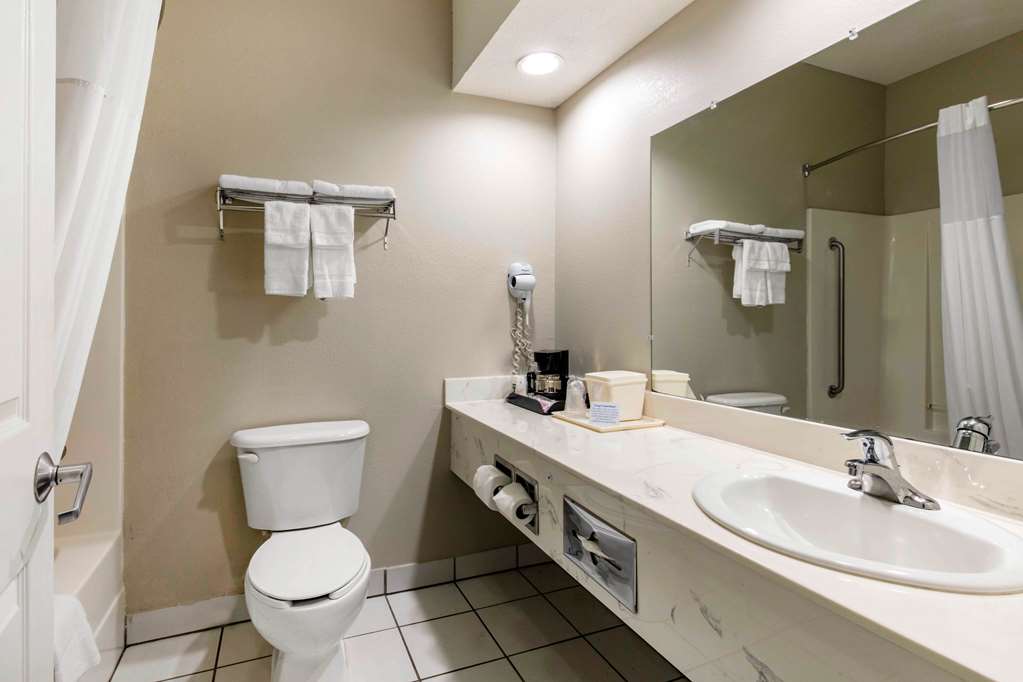 quality inn and suites pearl jackson