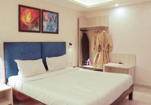 sandbanks beach resort