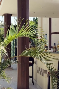 swiss inn plaza