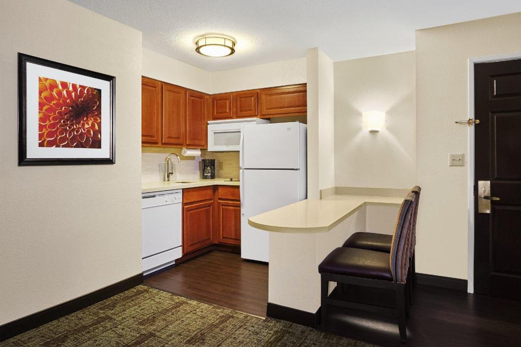 staybridge suites south springfield by ihg