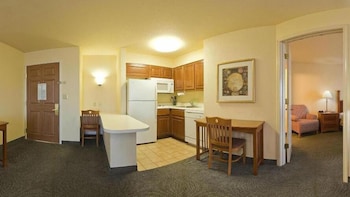 Staybridge Suites South Springfield By Ihg,Illinois>>Springfield,3 star