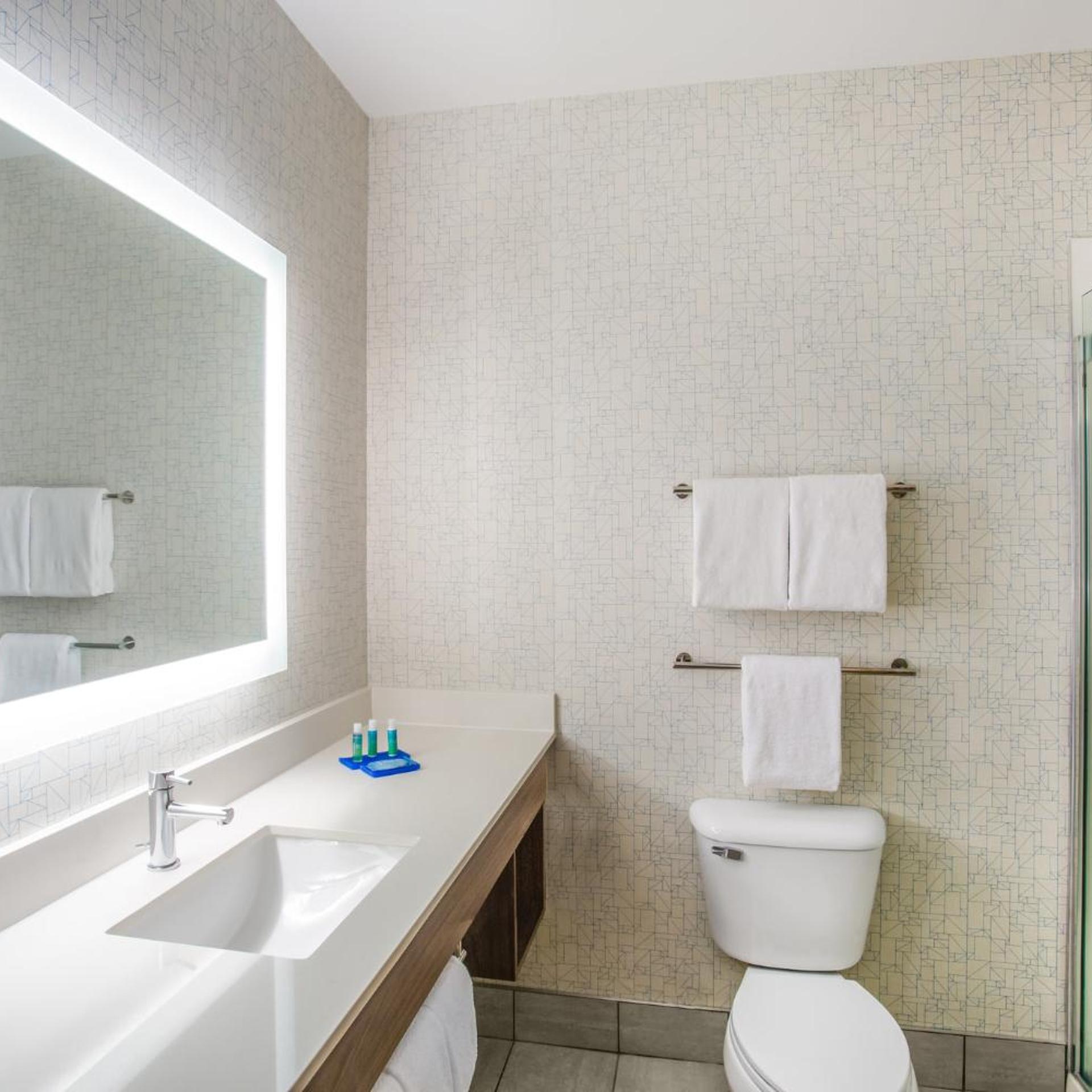holiday inn express and suites cedar city by ihg