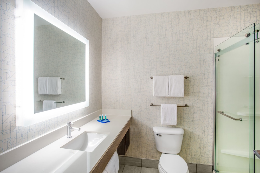 holiday inn express and suites cedar city by ihg