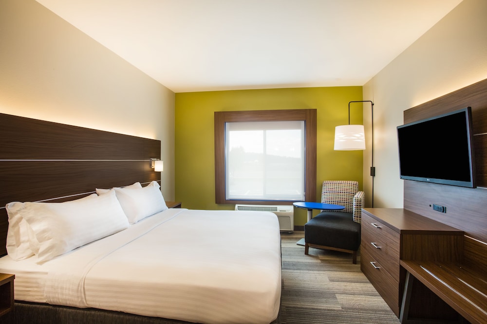holiday inn express and suites cedar city by ihg