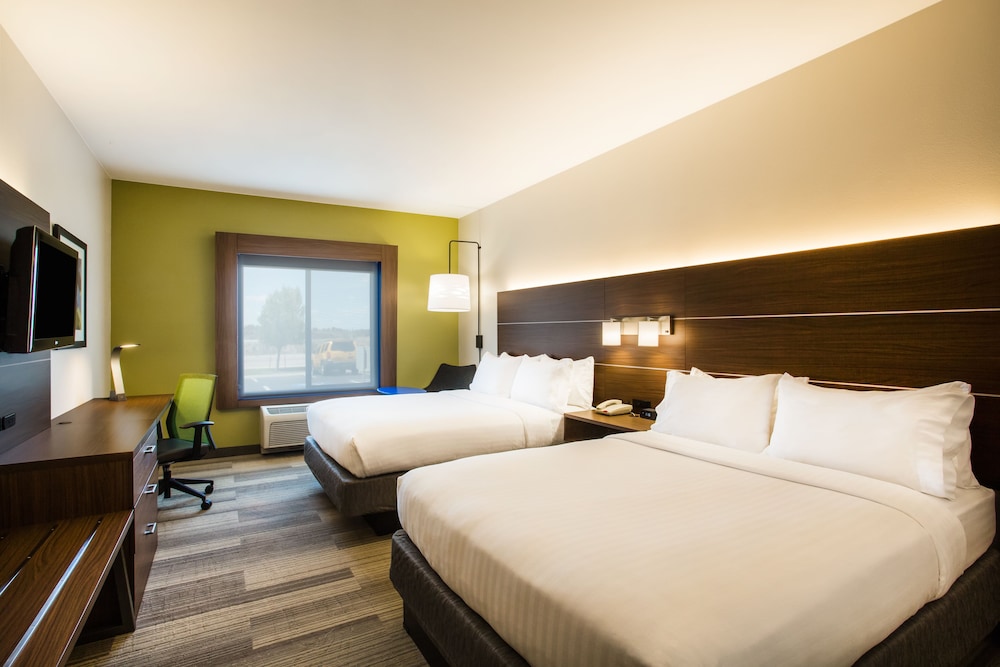 holiday inn express and suites cedar city by ihg