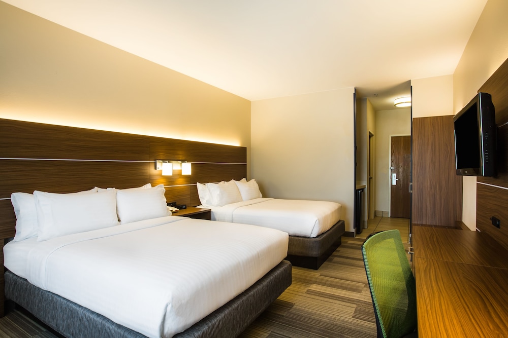 holiday inn express and suites cedar city by ihg