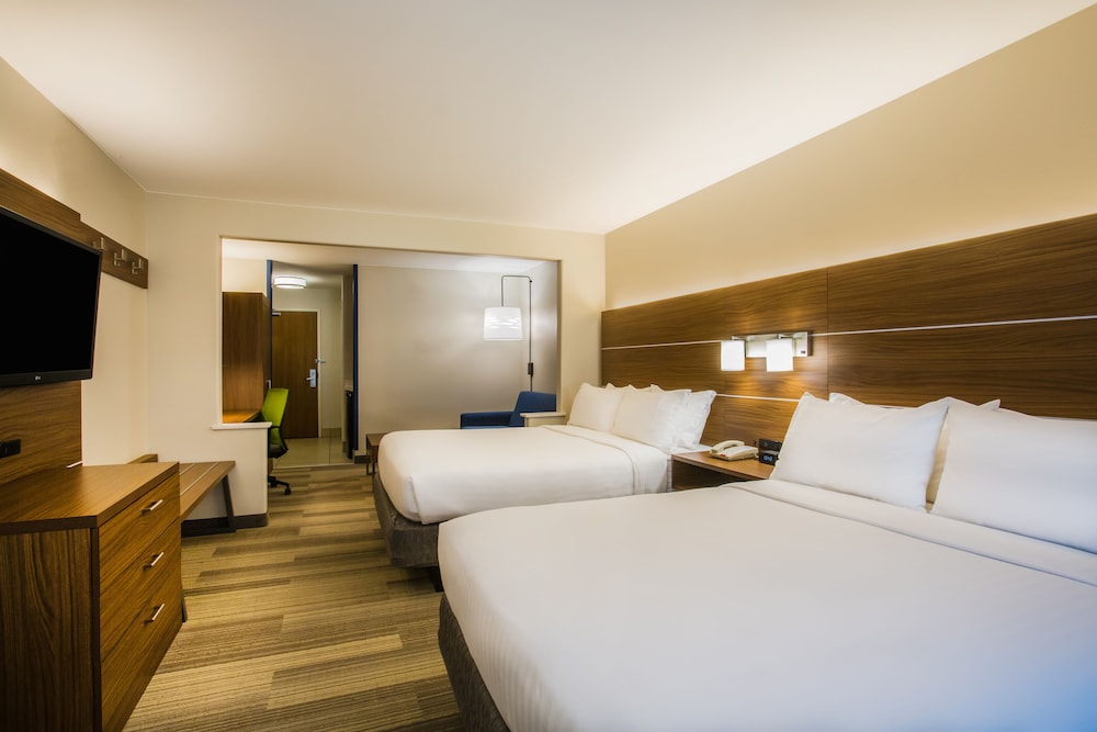 holiday inn express and suites cedar city by ihg