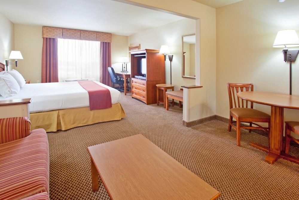 holiday inn express and suites cedar city by ihg