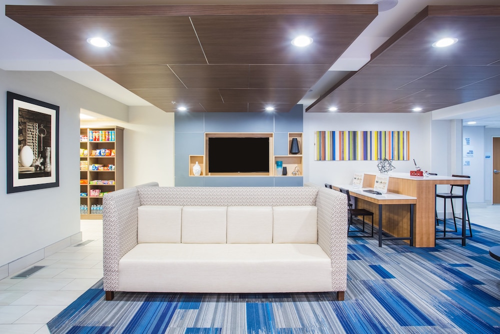 holiday inn express and suites cedar city by ihg