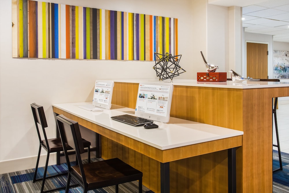 holiday inn express and suites cedar city by ihg