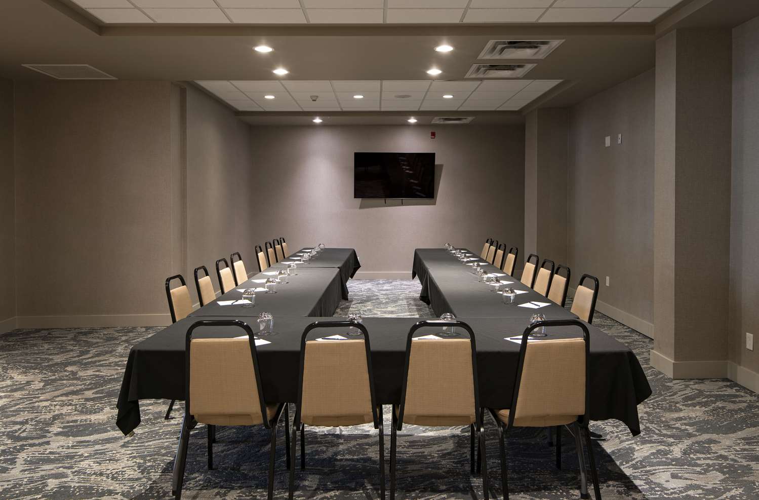 doubletree by hilton hotel kamloops