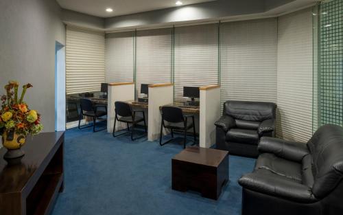 real inn nuevo laredo