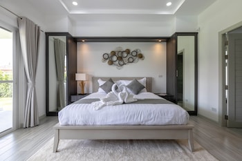 modern 3 bedroom pool villa ms24