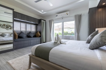 modern 3 bedroom pool villa ms24