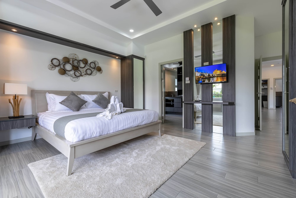 modern 3 bedroom pool villa ms24