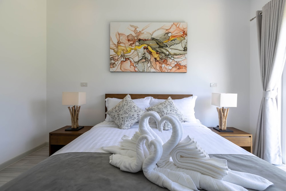 modern 3 bedroom pool villa ms24