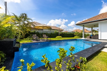 Modern 3 Bedroom Pool Villa Ms24,,3 star
