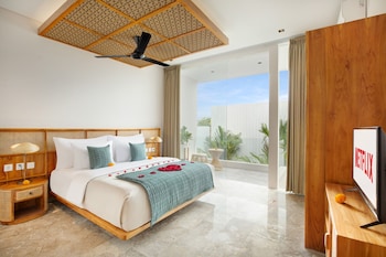 eight palms villa