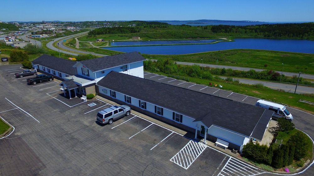 econo lodge and suites saint john
