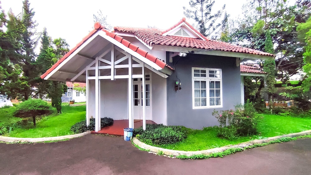 ruang nyaman at sukanagalih resort