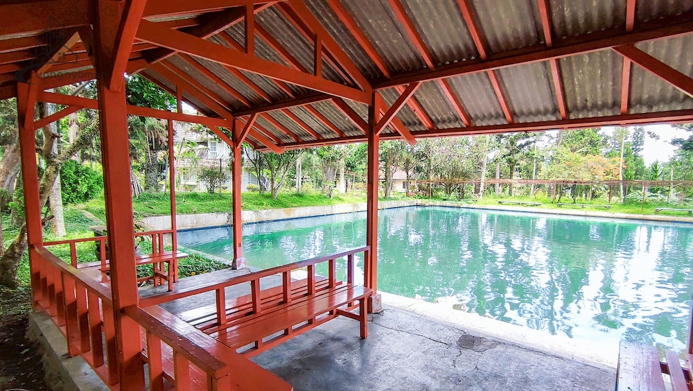 ruang nyaman at sukanagalih resort