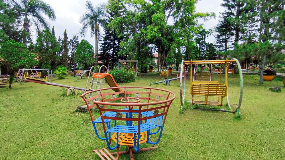 ruang nyaman at sukanagalih resort