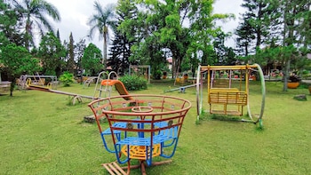 ruang nyaman at sukanagalih resort