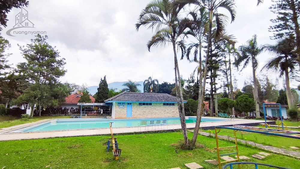 ruang nyaman at sukanagalih resort