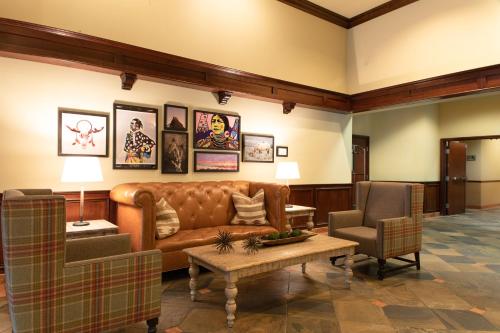oxford suites pendleton