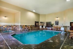oxford suites pendleton