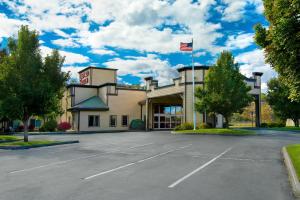 oxford suites pendleton