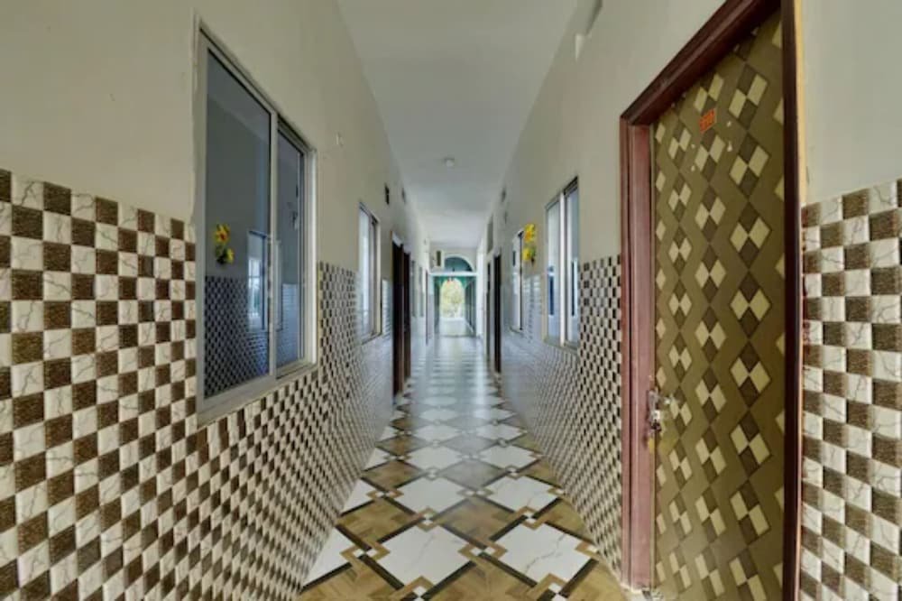 Hotel Vijay,Rajgir>>Bihar Sharif,3 star