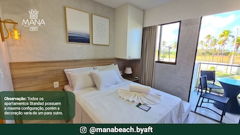mana beach flat