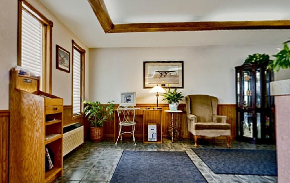 americas best value inn and suites thief river falls