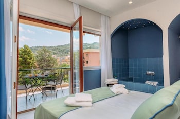 sorrento colorsandsuites